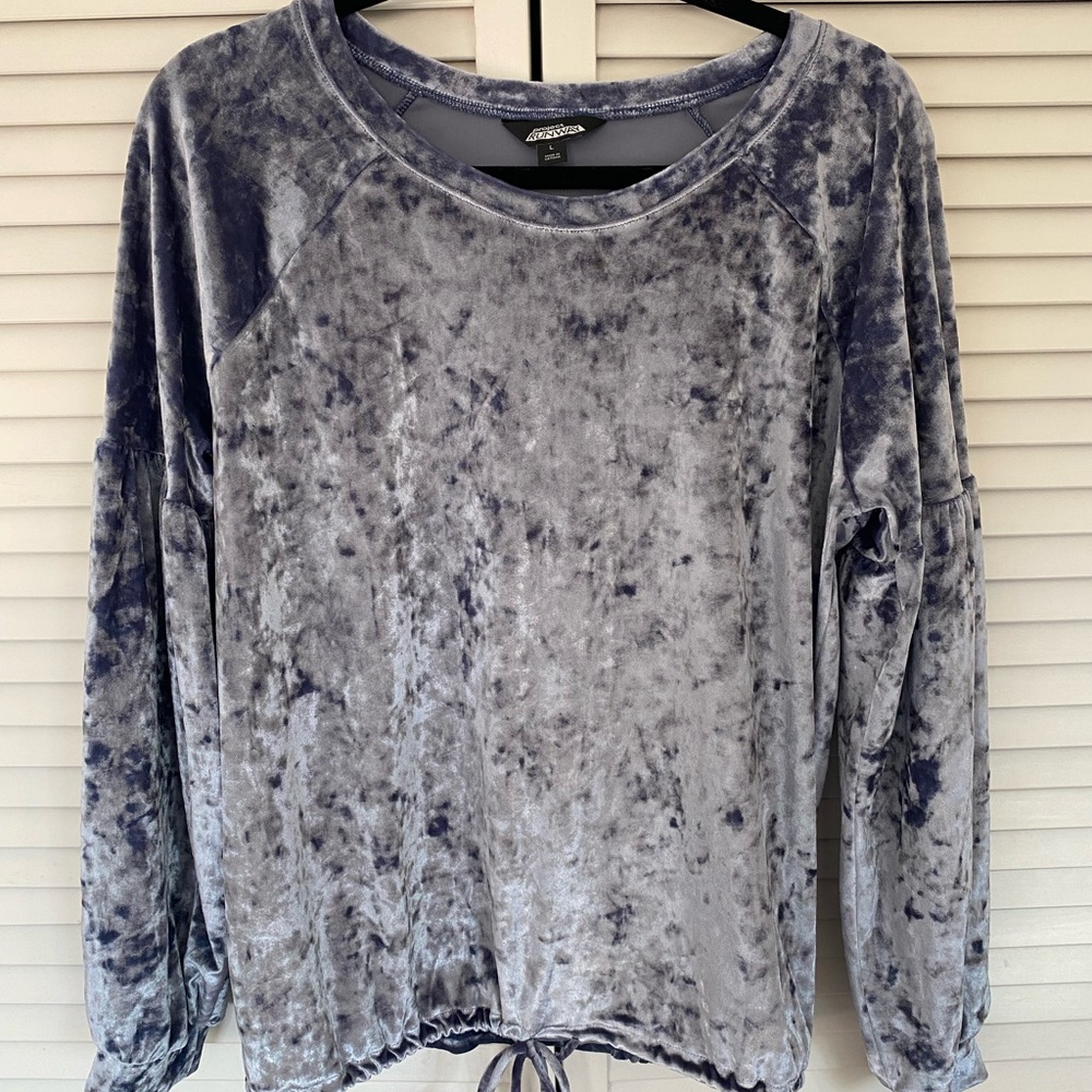 Project RUNWAY Blue Velvet Top - Picture 5 of 5